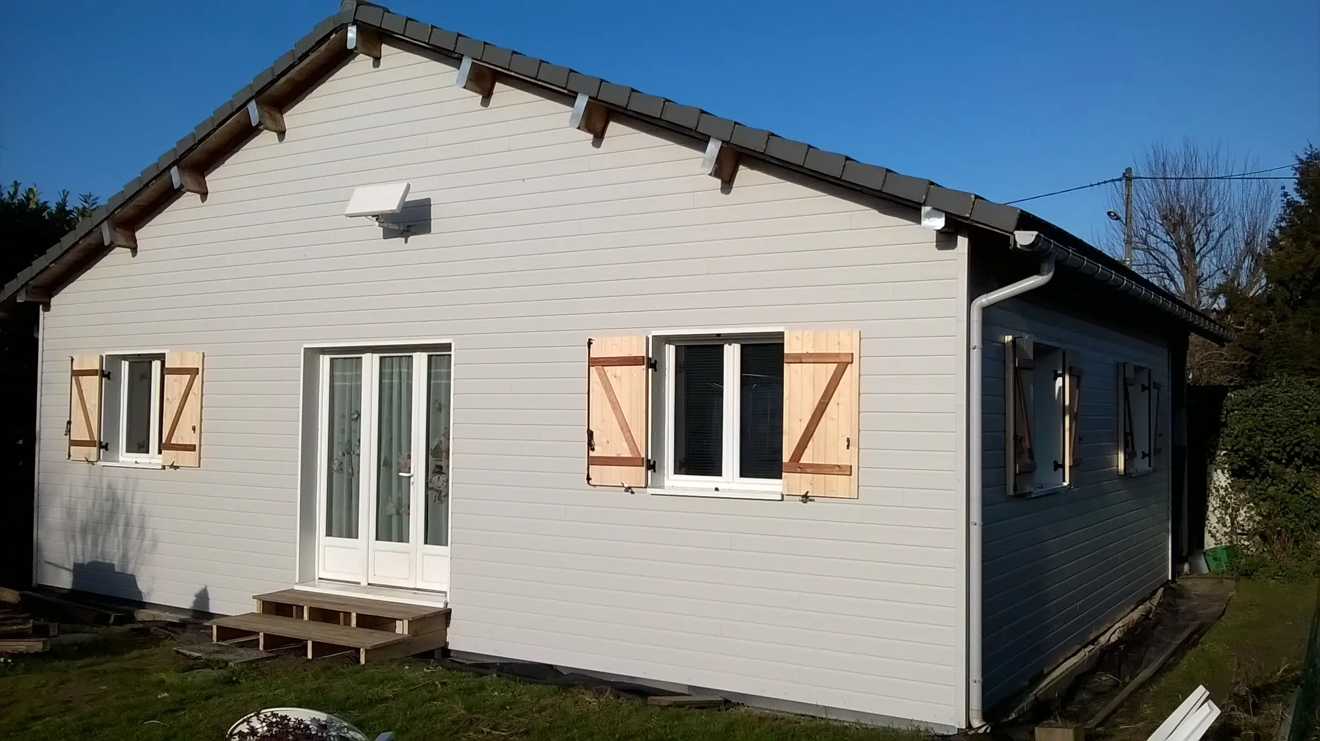Bardage bois extérieur maison individuelle